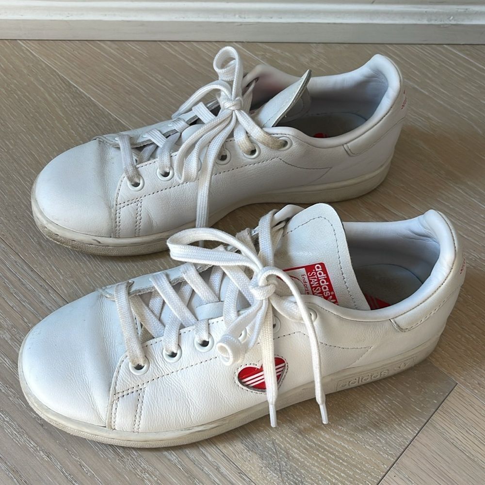 Adidas White Sneakers with Red Heart, Size 5 - Picture 3 of 10